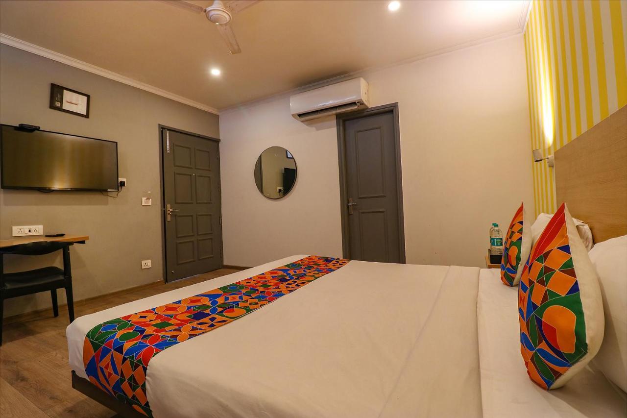 Fabhotel Chattarpur Enclave Ню Делхи Екстериор снимка