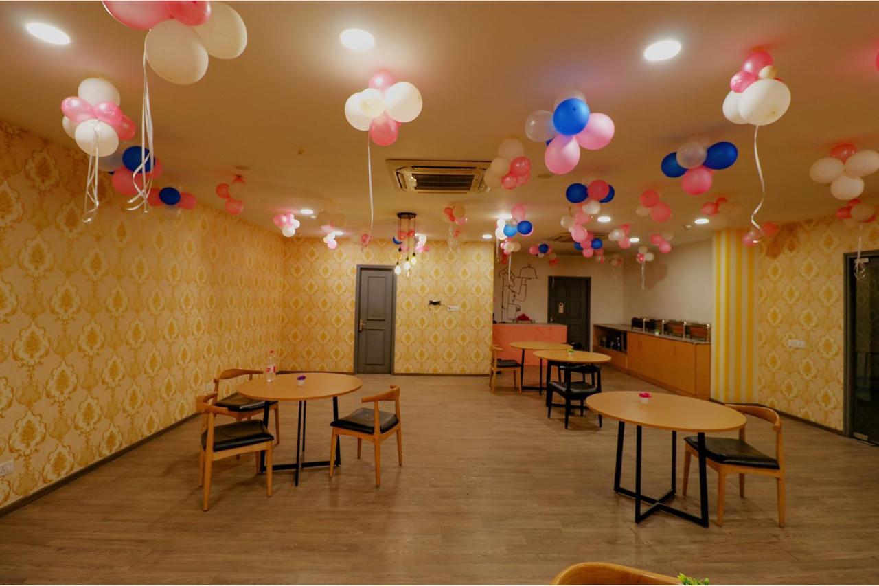 Fabhotel Chattarpur Enclave Ню Делхи Екстериор снимка